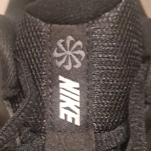 Nike Revolution 6 Next Nature Black White size 11.5 - Picture 4 of 10